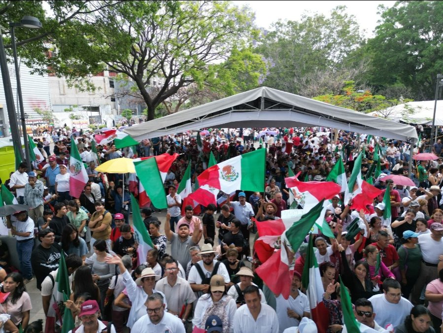 marcatextos's tweet photo. Y en Jalisco, los organizadores estiman una asistencia de 30 mil personas... https://t.co/nU2podsR3g
