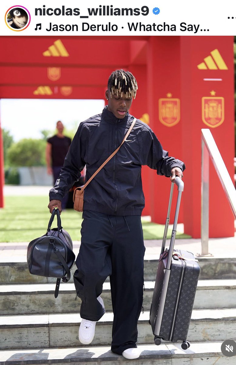 inter_calcio's tweet photo. Se è tanto per giocare a sognare in grande be io vedrei benissimo lui

Tecnico
Veloce
Con gol
Giovane che deve affermarsi anche con vittorie importanti di club
#NicoWilliams HERWEGO😛🖤💙 https://t.co/5C9m0ct8EN