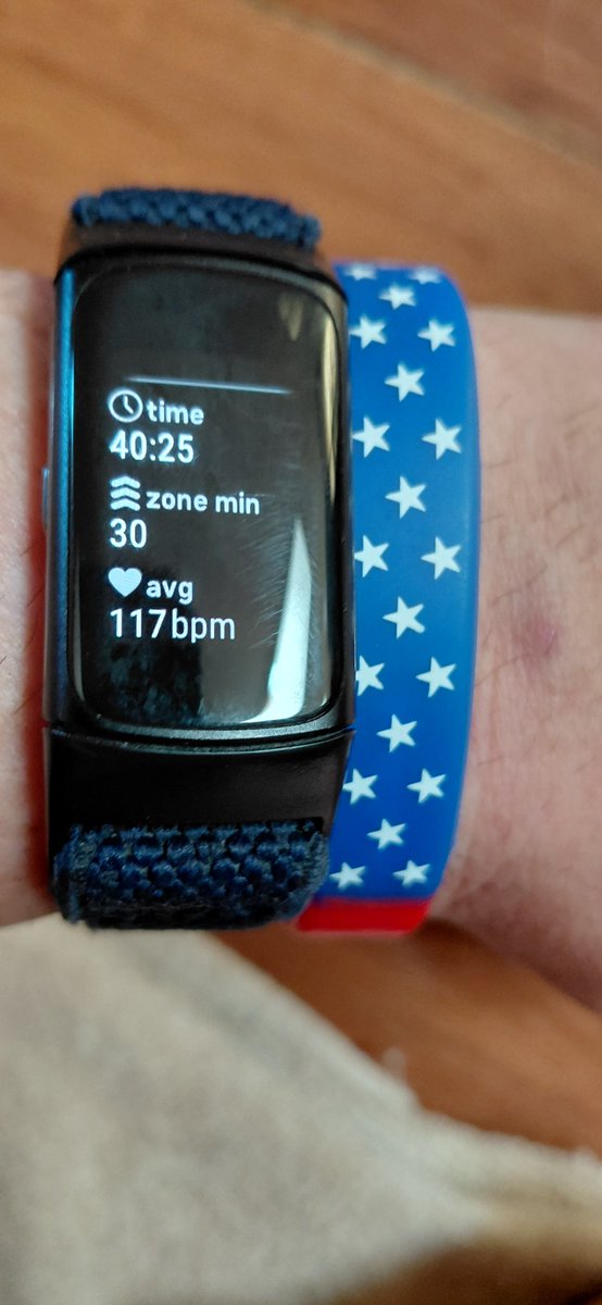 Kendeb355's tweet photo. Sun Stretchband Workout cardio (on weekends)
/Strength training during the wk.
40 Mins Burned 285 Cals
#StayMotovated #Humbled
#GodIsGreat https://t.co/rG4RnM9lci