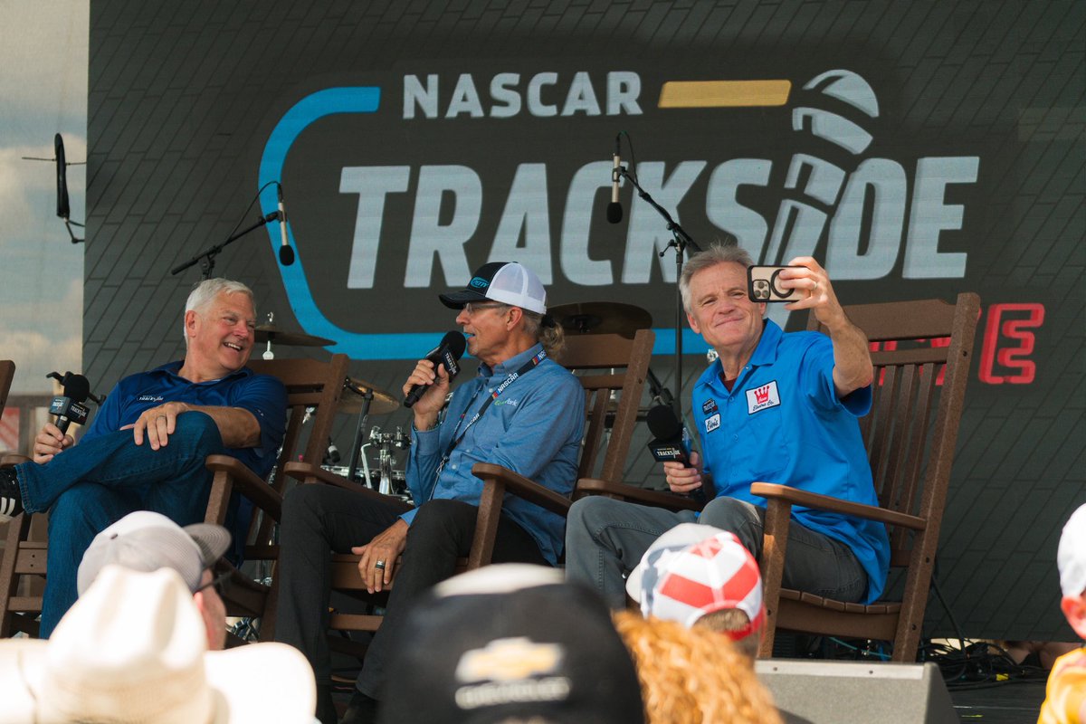 kylepetty's tweet photo. What a great time seeing all the fans out at Nashville Superspeedway today! What an incredible crowd! https://t.co/01fgtySavV