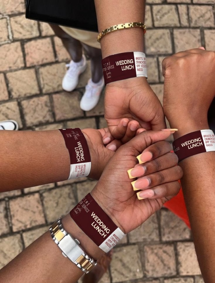onite_developer's tweet photo. It all started with " I want only family in my wedding lunch".  And I just have to come up one of the way to avoid that which is vip pass only those that have it will come because they are the only ones to know the location. 
From my laptop to their hands, wedding vip pass. https://t.co/WvQVdeUxtP