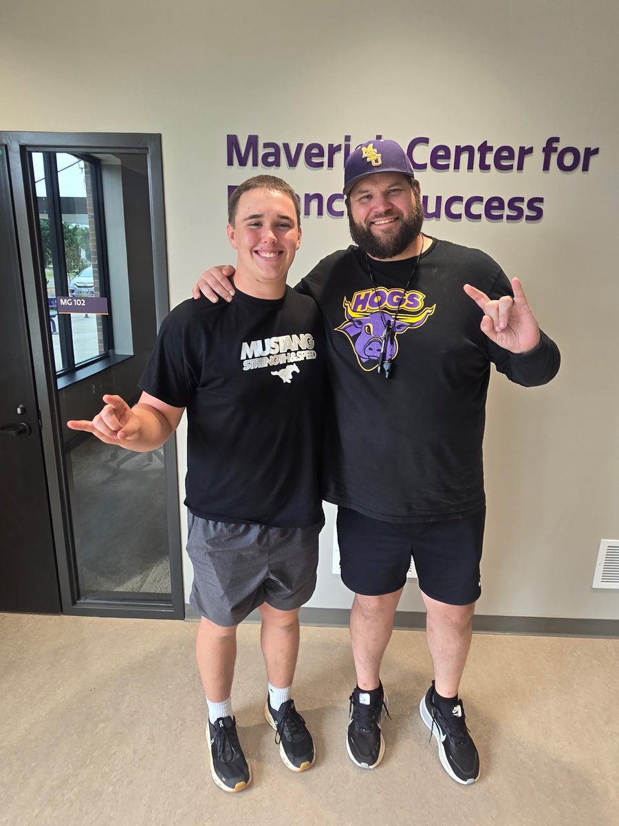 AlexBreeze_3's tweet photo. After a great junior day and camp I am extremely blessed to receive an official offer from Minnesota State. @CoachJakeIery @CoachHenning75 @HoffnerTodd @CoachSchlichte @TheStrengthU @MustangFB1 @DKetchum913 https://t.co/psp1yF5sXt