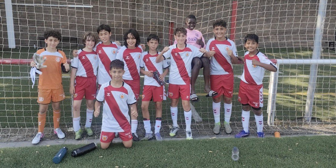 CELHFutbolBase's tweet photo. 📸 S11D, S10E, S12E i S10D

#SomhiHospi #SomFutur⚪️❤️ https://t.co/MHRwSnci9J
