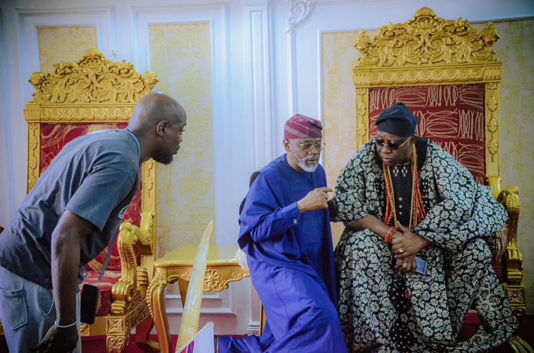 lamijuakala's tweet photo. As part of the ongoing efforts to address the recent security challenges in Oriire Local Government, I joined a Federal Government delegation on an assessment and condolence visit to Esin-Ele and Yawota Communities, Oriire Local Government, Ogbomoso, Oyo State.

The delegation, led by the Chief of Staff to the President, Rt. Hon. Femi Gbajabiamila, and comprising the National Security Adviser, Mallam Nuhu Ribadu, Chief Sunday Dare, senior security chiefs and top Government officials had consultations with community leaders, security operatives, and families directly affected by the unfortunate incidents. 

The visit provided an opportunity for firsthand assessment of the challenges facing my constituents in Oriire Local Government and the measures being implemented to address them. The delegation informed us that following our plea for a military base, they will convey our request to the President for approval.

The presidential delegation reaffirmed the Federal Government’s resolve to protect lives and maintain peace across the country. They assured the people that every effort is being made to secure the release of the abducted teachers and students, while those responsible for the attacks will be brought to justice. 

Afterwards, the delegation paid a condolence visit to His Imperial Majesty, Oba Ghandi Afolabi Olaoye, Orumogege III, the Soun of Ogbomoso Land.

Conclusively, President Bola Ahmed Tinubu, GCFR, has approved the recruitment of 1,000 forest guards in Oyo State, in partnership with the Oyo State Government.