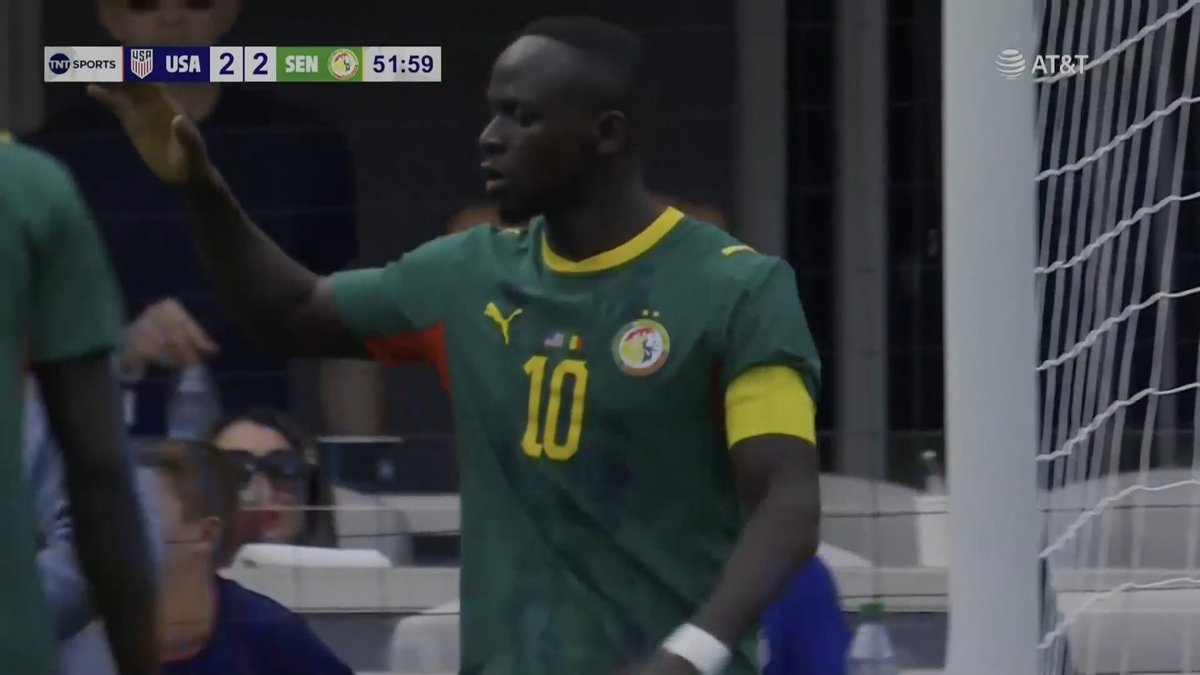FOXSoccer's tweet photo. Sadio Mané finds another, tying the game for Senegal 🇸🇳 https://t.co/FplCSwQR9x