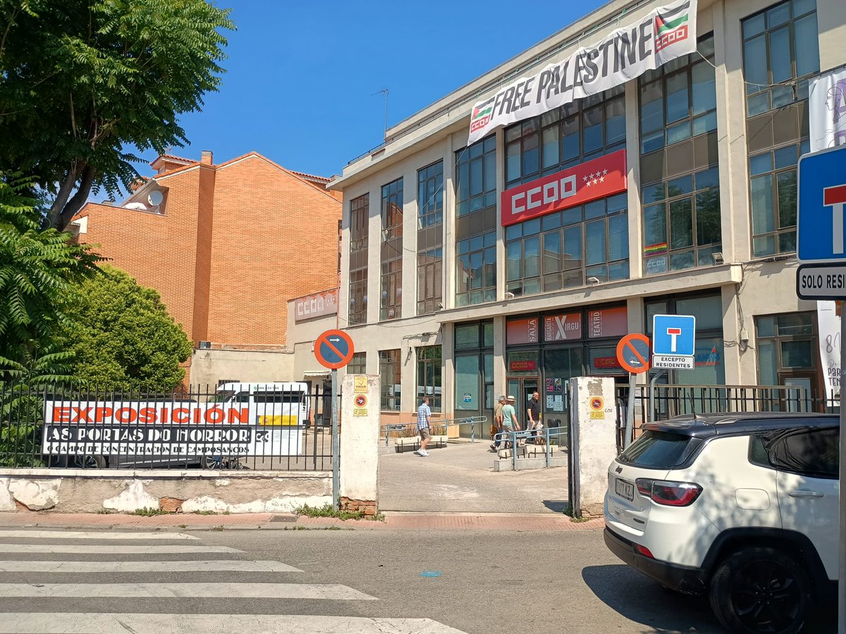 armh_adh's tweet photo. Este fin de semana inauguración por todo lo alto en @XirguCCOO exposición 'As portas do horror' sobre campo concentración #Camposancos
Hasta 7 junio en @ccoohenares se podrá visitar.
#memoria https://t.co/Z3M5bKRpy6