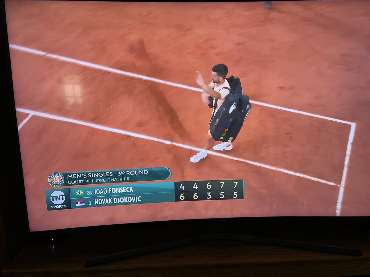 yangsteve's tweet photo. @DjokerNole @rolandgarros A truly amazing show  you and Fonseca brought to us on Friday. 

Absolutely top notched performance from both of you. 

You walked away with a loss but more graces than anyone else🫡 https://t.co/EJHlXXRFHM