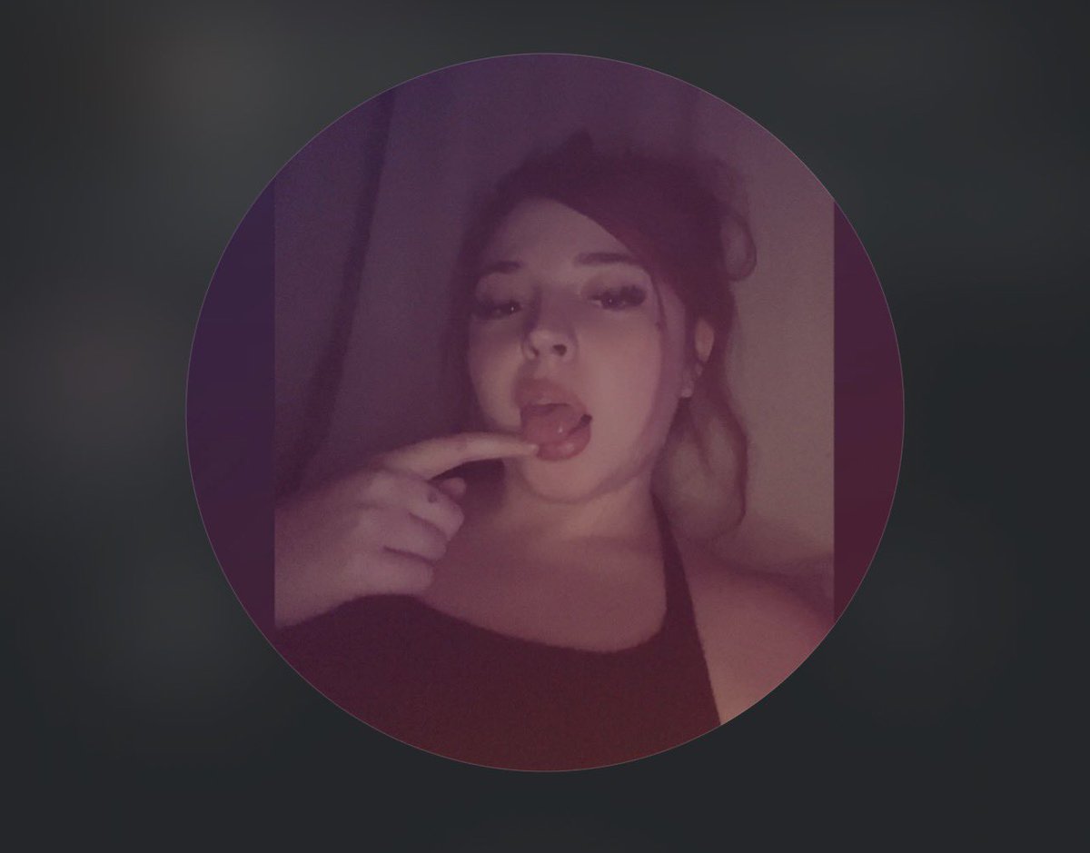 i cant send dms so text me tweet media