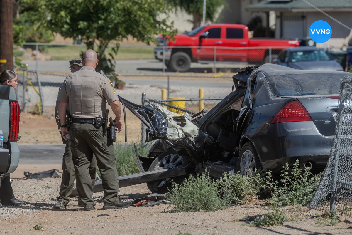 VVNews's tweet photo. Woman Airlifted After Major Injury Crash At Cypress And Eleventh In Victorville https://t.co/KRCS6JTPi0 https://t.co/q7u21RtBmk