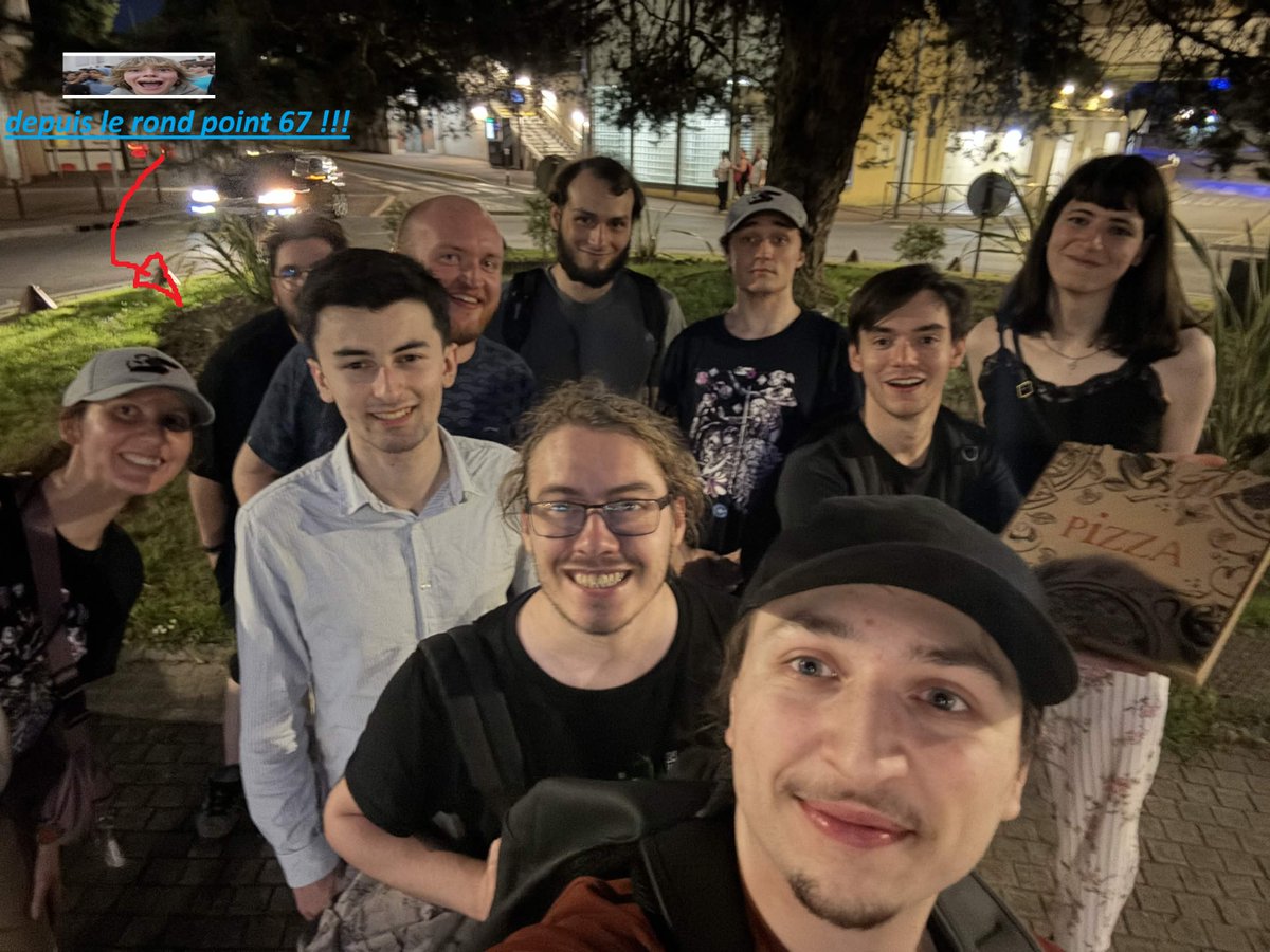 Je4nnouille's tweet photo. J'ai passé un bête de week-end au #KOF95 !!
Toujours un plaisir de rencontrer des personnes et voir plein de potes qui habitent looiin
Merci encore à @frenchy_karts pour l'orga et et de m'avoir permis de commenter !

(le chapitre "performance" est cependant tabou.. /c) https://t.co/KHFU0HRNO1
