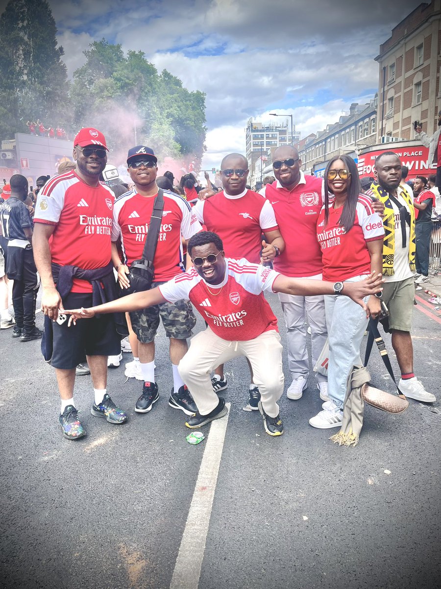 lasbreyE's tweet photo. Arsenal victory Parade 😎 #coyg https://t.co/JHukwOET2V