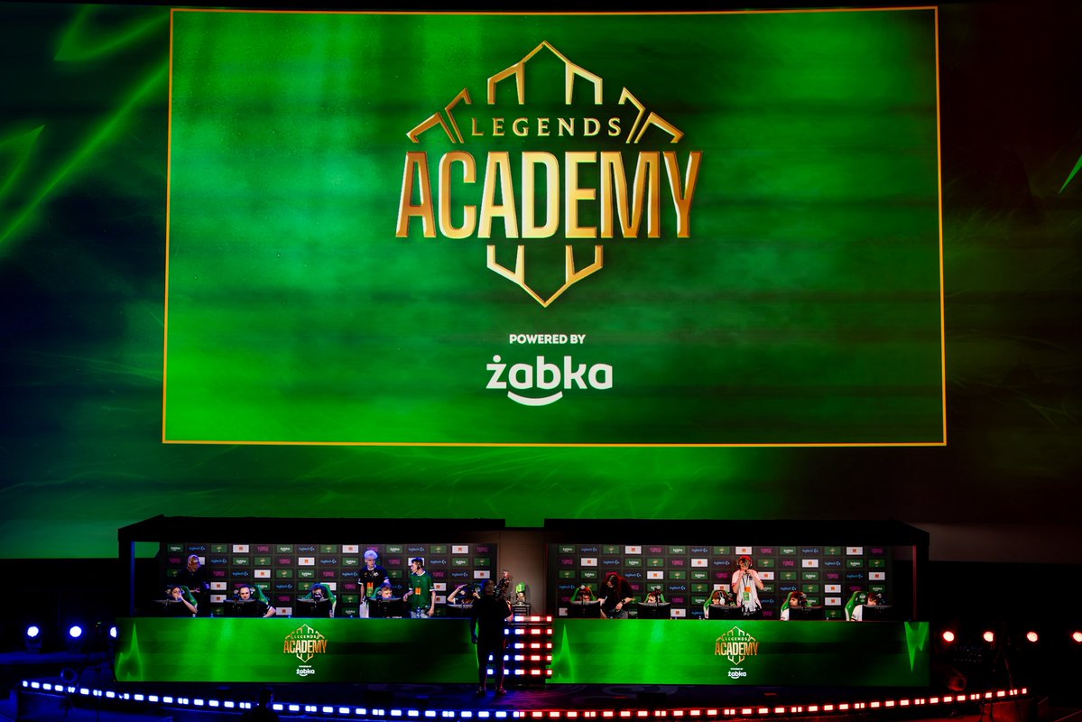 LegendsAC_'s tweet photo. Wspaniale było przeżyć z Wami te dwa dni - i co najważniejsze - poznać mistrzów 2. sezonu Legends Academy! Jesteście po prostu GOATAMI! 💚

Się nie żegnamy, do zoba wkrótce! 🫶 https://t.co/I9t6FOsyjG