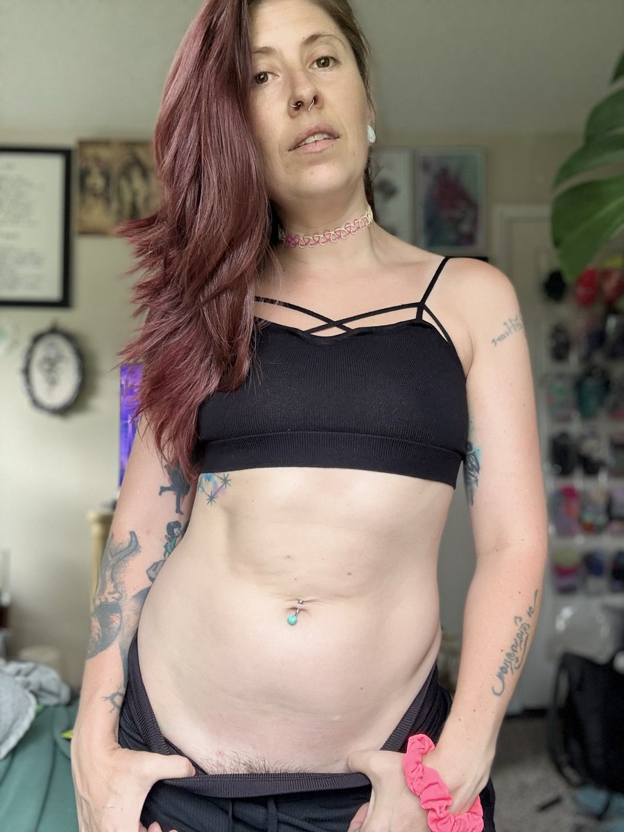EveLuv422's tweet photo. It’s on sale right now. 50% off https://t.co/hUR6X7I5UC
#goddesseve #goddessworshipsunday #mombod #mom #stomach #tummy #slim #petite #belly #bra #allnatural #natural #naturalvibes #goodafternoon #hey #SundayReflections #Sundayblessing #sunday #sundayfunday https://t.co/wpemvUy5bZ