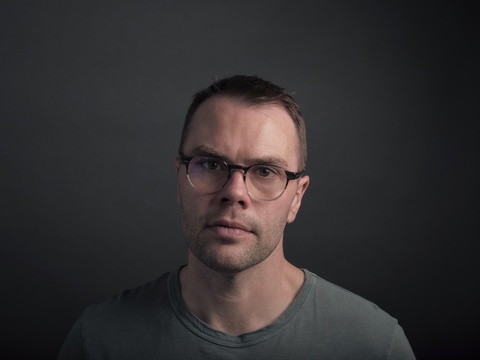 UIowaCLAS's tweet photo. Congratulations to Iowa Playwrights Workshop alumnus Samuel D. Hunter, who earned a 2026 Tony Award nomination for Best Play for Little Bear Ridge Road. https://t.co/aS80dTbZoQ https://t.co/agMJoOJU2i