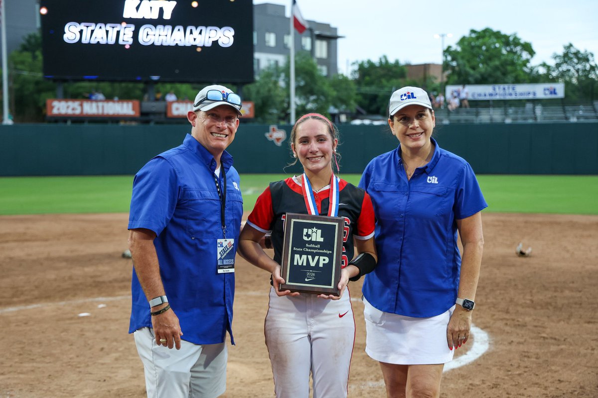 Haley_Schmitt29's tweet photo. What an end to my Freshman year! I’m blessed beyond measure to be a part of this team, this community and to truly battle for each other. This team has taught me so much, but nothing more important than how to be a good teammate, to do it for each other and the Lord above. 
Highlights in the ⭕️: 
STATE: 7IP, 0ER, 8Ks, 8LOB, STATE CHAMPS, MVP, All-State Team

PLAYOFFS: 40.2IP, 6-0, 68Ks, 2ER, .065BA/RISP, .566WHIP

SEASON: 109IP, 16-1, 202Ks, 8ER, .578ERA, .578WHIP, 68LOB, .070BA/RISP, District Newcomer of the Year
@Katysoftball1 
@TakeCharge_SB @Extrainningsb @linedsoftball @prepsoftball 
@vypehouston
@ihss_houston @hustle2028 
@Txhs_softball
@usaspresident
@sportcast_media
@katyisdathletic
@maxpreps
@houstonchronhs
@uiltexas 
@HustleNationFP