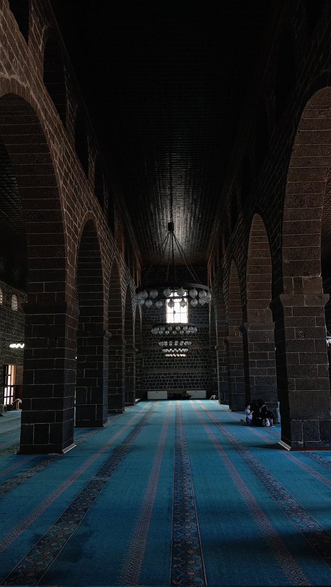 1Fatmacee's tweet photo. Diyarbakır seninle güzelleşti🫠🫂🫶🏻🤍🌸🍀 @dilara_layda https://t.co/n4flaB5qaz
