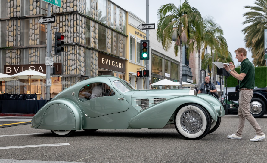 ItmagazineMex's tweet photo. El próximo domingo 21 de junio de 2026, el #RodeoDrive Concours d’Elegance regresará a #BeverlyHills para celebrar su edición 31, consolidándose como una de las experiencias automotrices más emblemáticas del Día del Padre en el sur de California. https://t.co/YdhcfehUzP