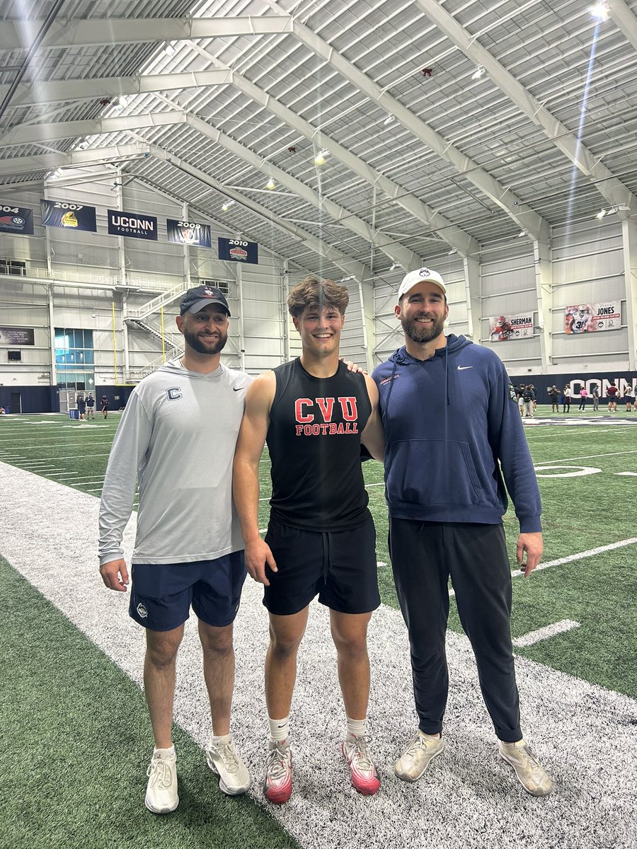 OrionYates50's tweet photo. After an amazing camp and conversation with @maxwray10 and @CoachLeddy12 I am beyond grateful to have earned a scholarship offer from @UConnFootball‼️‼️

I want to thank @CoachCandle and the entire staff for this opportunity‼️GO HUSKIES‼️
@SPSFootballNH @CoachVandersea @NEPSAC @NE6FB_Recruits @PRZNewEngland @ScoutingNE @sixstarfootball @CoachHefNCSA @newftbj