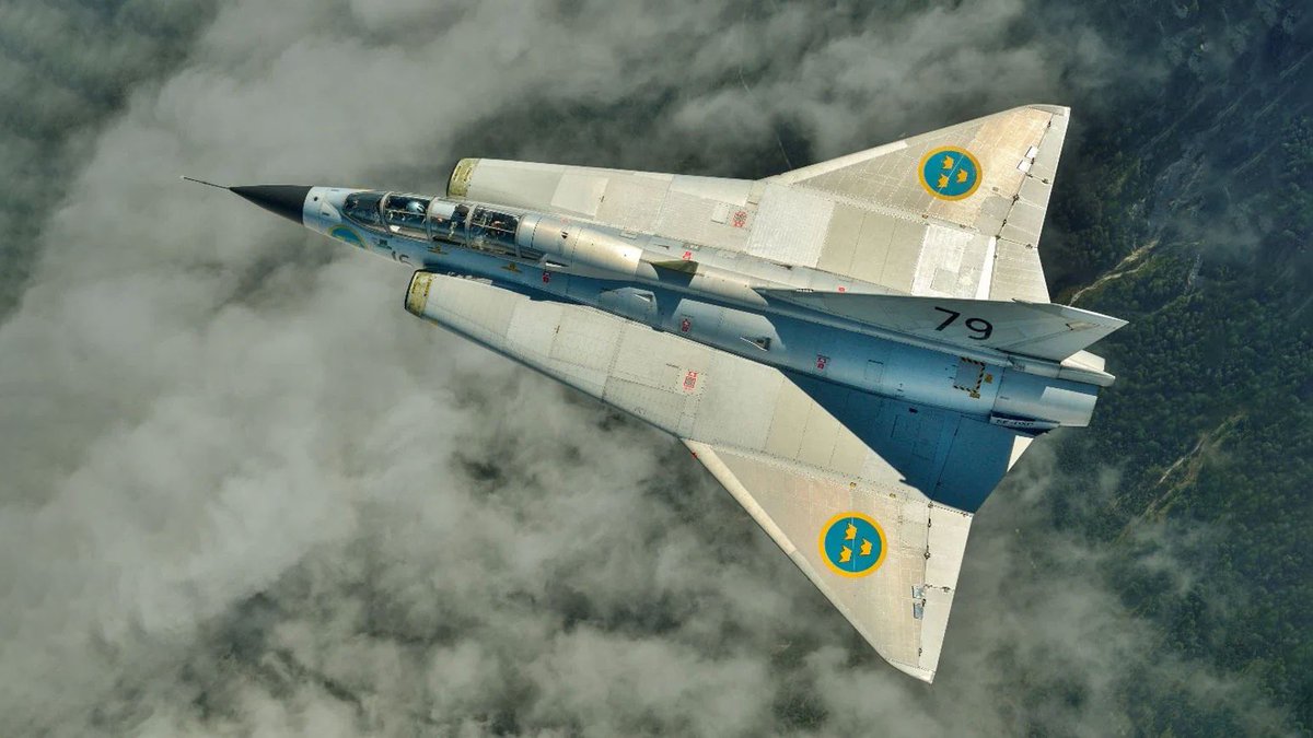D14gn0571c's tweet photo. @USAS_WW1 @scotsgreyphoto @wartirnes @CcibChris @PatrikLind11 @USAS_WW1 not crazy about Gripen’s looks, but the Draken is 🔥 https://t.co/rXQ4r6qMFl