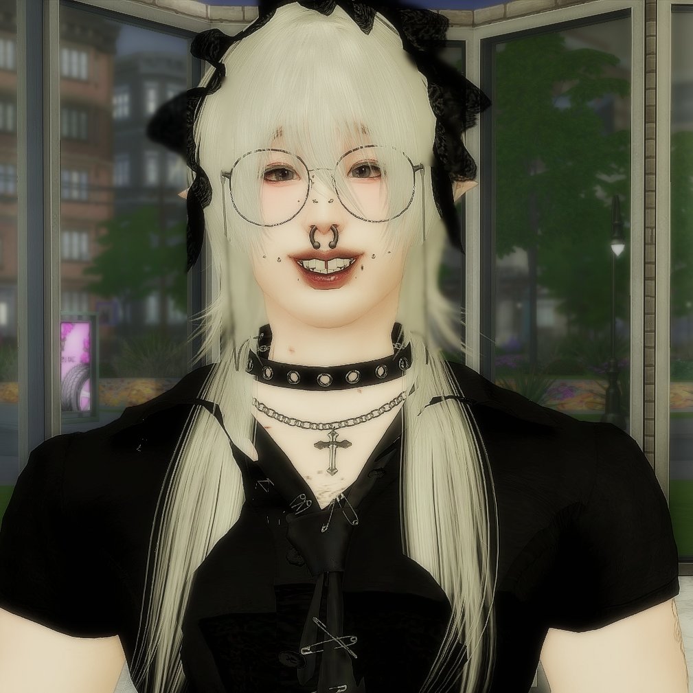 Caramelberry7's tweet photo. him after year btw!! Naris became more cute lmao https://t.co/zz7Vl8jvAA