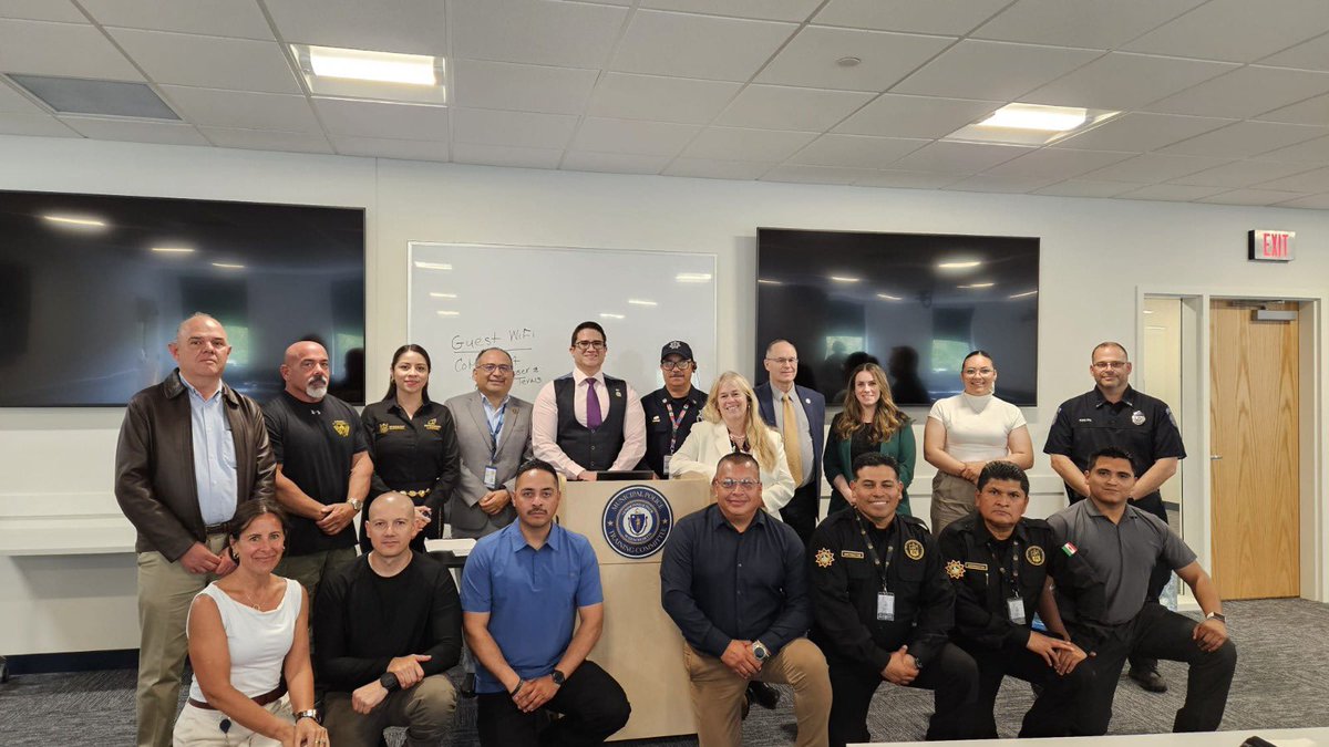 InfospeGTO's tweet photo. 🤝📚 Aprendiendo de experiencias exitosas fortalecemos la formación policial. Participamos en la gira de estudios “Mejores Prácticas Administrando Academias Policiales”, realizada en Boston, Massachusetts, y Concord, Nuevo Hampshire. https://t.co/R4CdbVoTkC