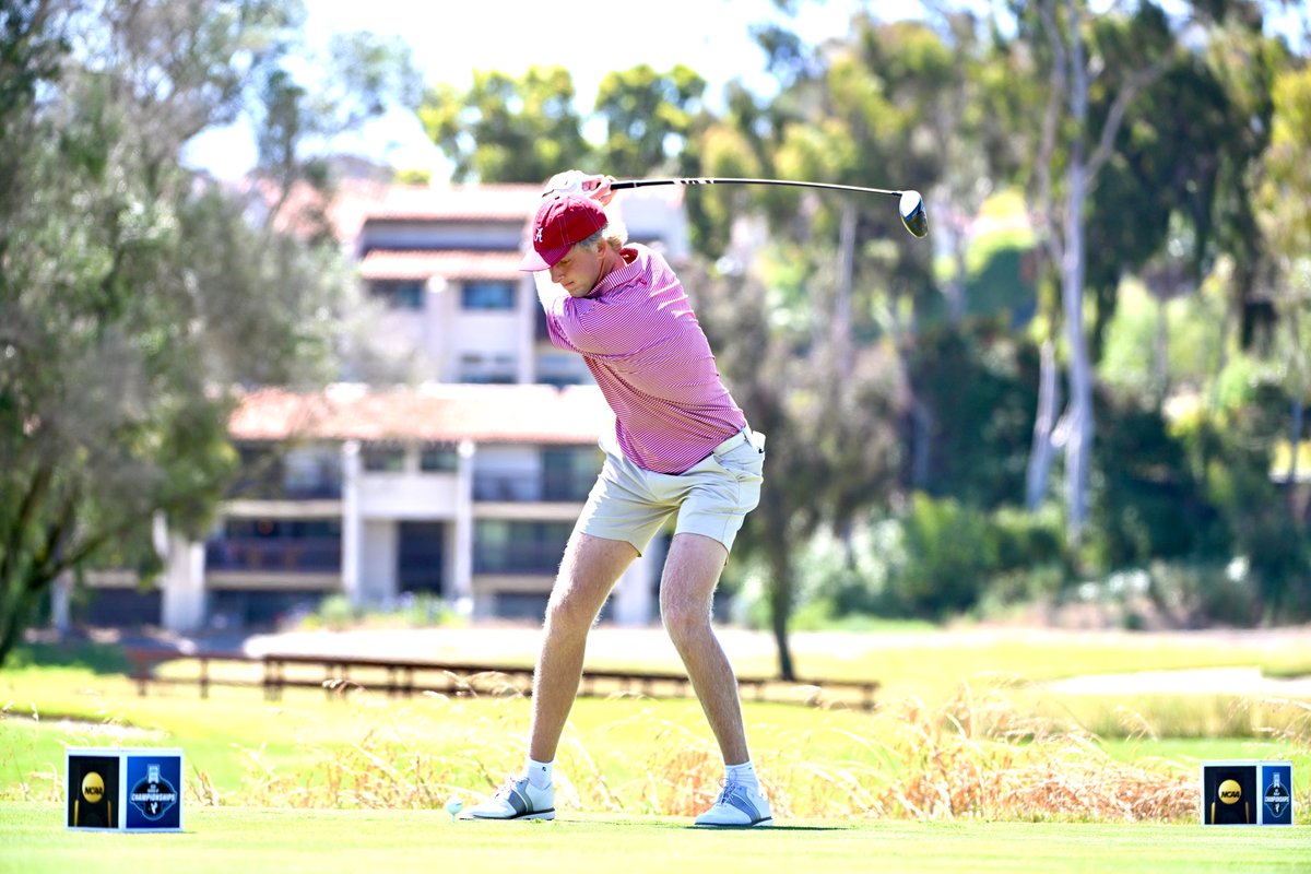 AlabamaMGolf's tweet photo. William goes 2-under par today. He's at 10-under 206 and currently in a three-way tie for second place just a stroke behind the clubhouse leader.

The final round of NCAA Championship stroke play will tee off Monday. 

🔗 https://t.co/mzXqAQPbHc https://t.co/o1SmNdFUyl