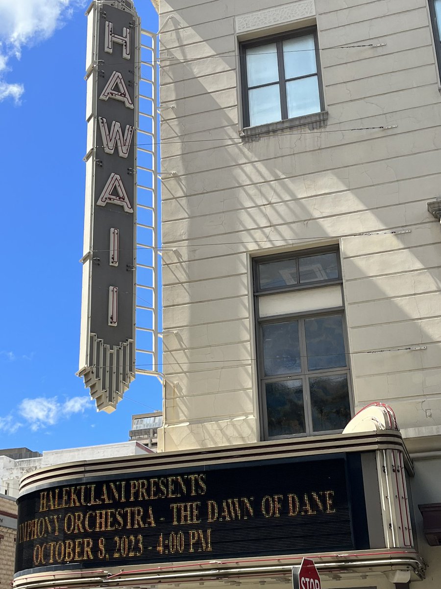 cookie370421's tweet photo. ɢοοפ ́☀ʍοɾɴíɴɢ ❣
#hawaiitheater https://t.co/7GSS7dhFsr