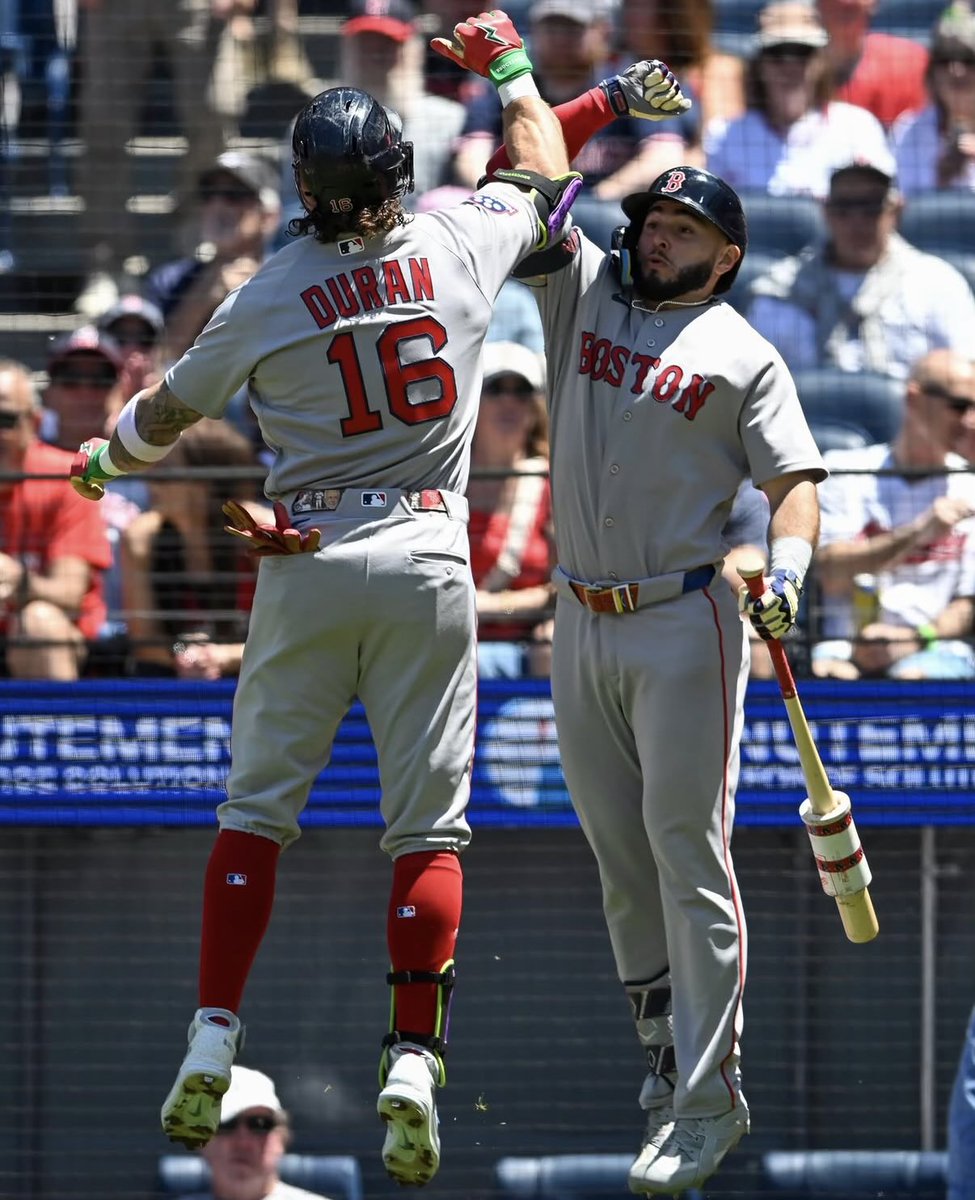 BOSSportsGordo's tweet photo. Red Sox since the meteor explosion: 2 games, 18 runs, 9 runs per game, 2-0

Just laying out the facts. https://t.co/Nn65jeVOB9