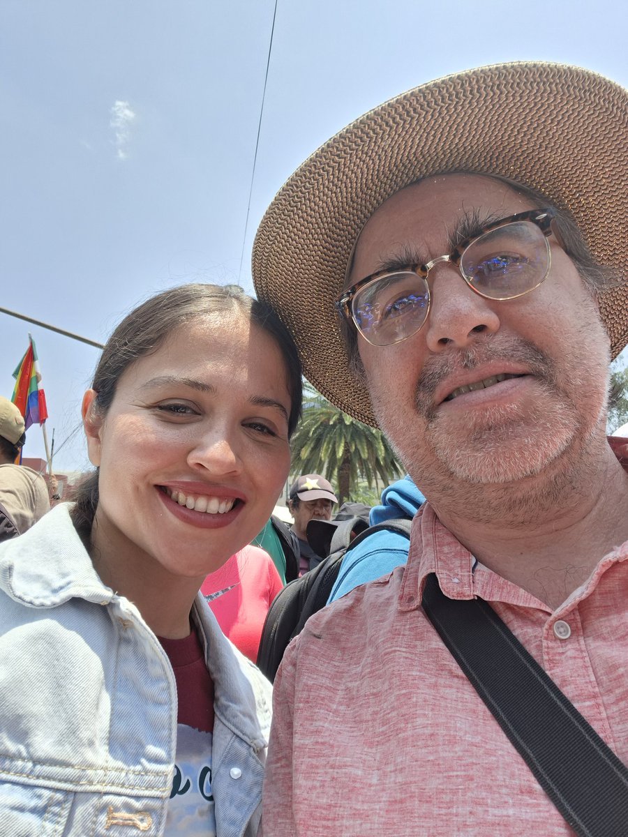 KurtHackbarth's tweet photo. Estampas de hoy en el Monumento. https://t.co/SUQOqBxmnA
