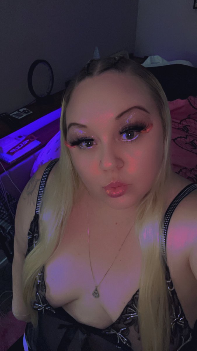 ladyfire710's tweet photo. #meetups #lasvegas #nevada 702-627-2064 https://t.co/mP7LSiYYHQ
