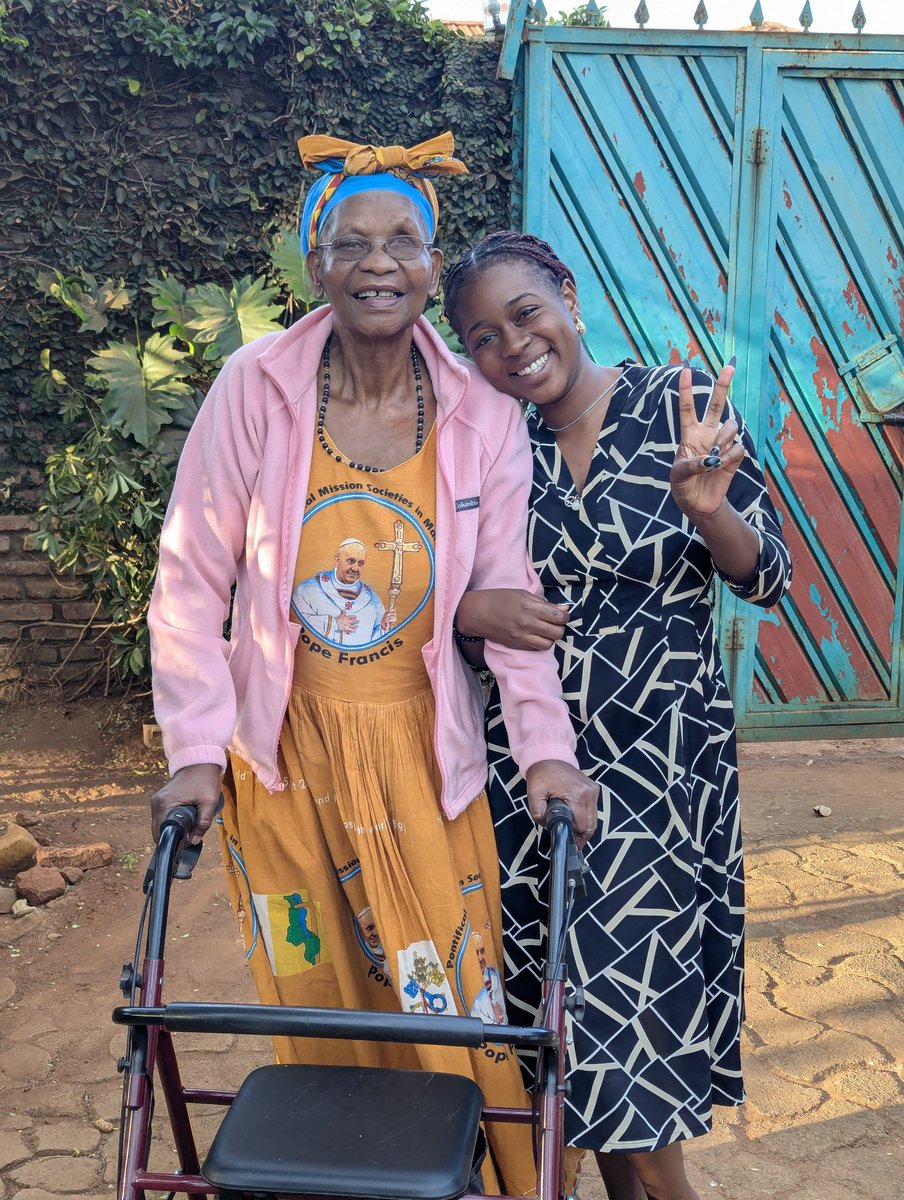MakeToolie27_'s tweet photo. Went to see my Gogo today!!😝❤️ https://t.co/YPRf2IJO9G
