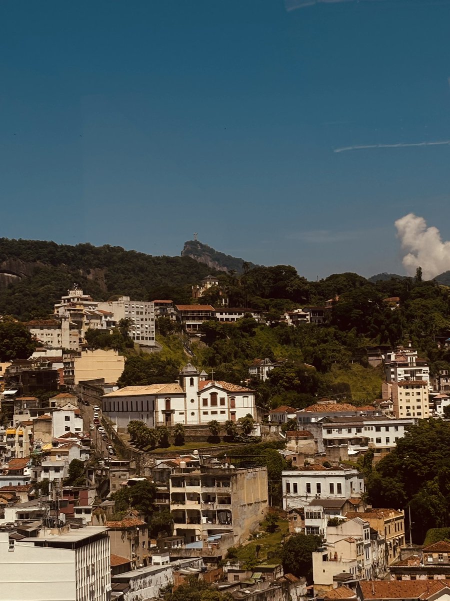 b4dray's tweet photo. te amo centro do rio <3 https://t.co/7RUDeNG0Rq