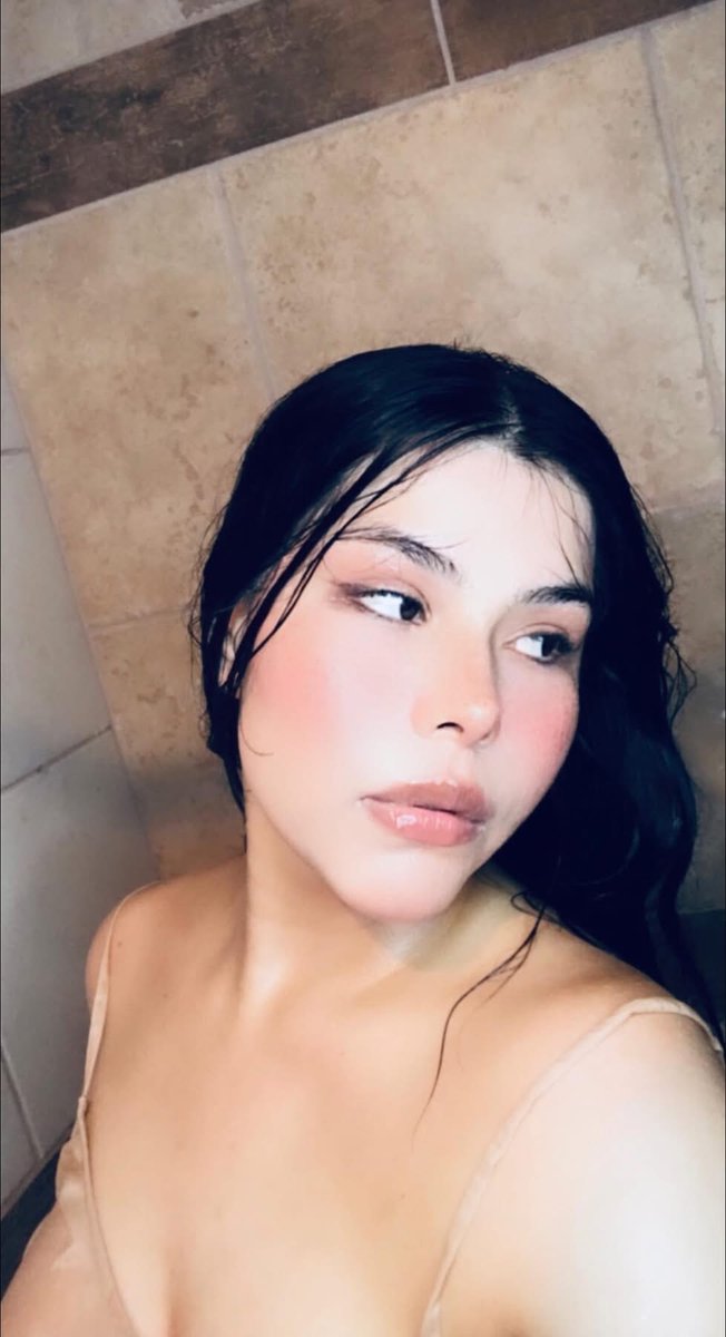 Miauo8a's tweet photo. 💋 Just a little preview. The rest is on my blue page 💙✨ https://t.co/HsOfd6spBf