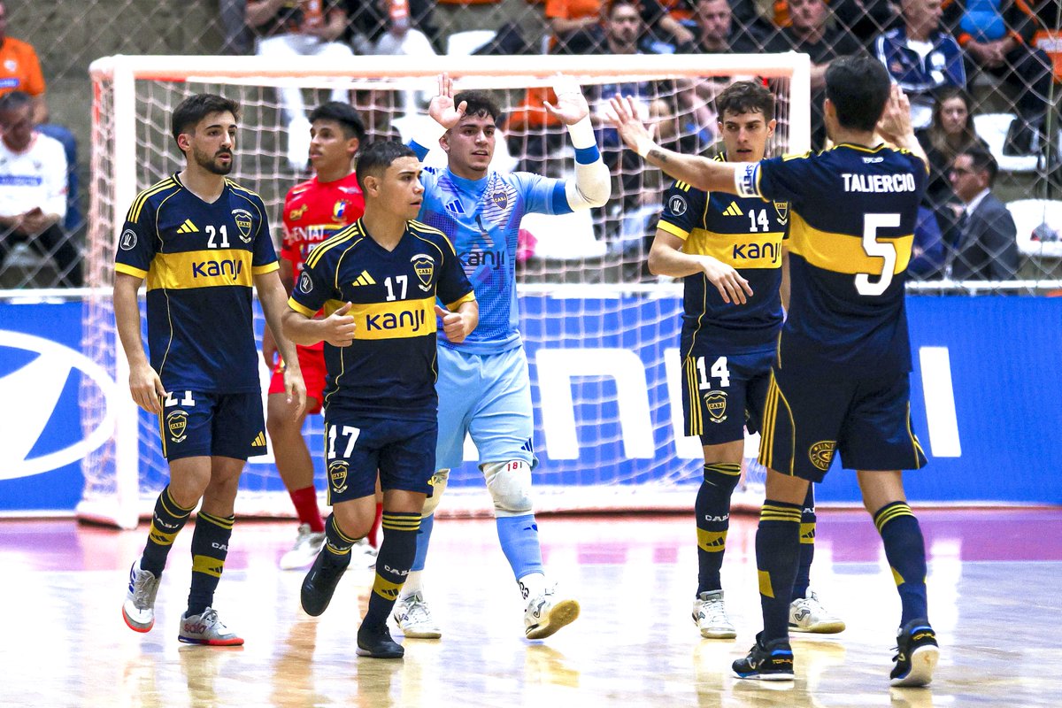 afa's tweet photo. #Futsal Boca Juniors goleó a Centauros y se subió al podio de la 🏆@LibertadoresFS.

📰 https://t.co/QD6tQuFrXk

📸 @CONMEBOL https://t.co/BI7q49AR5n