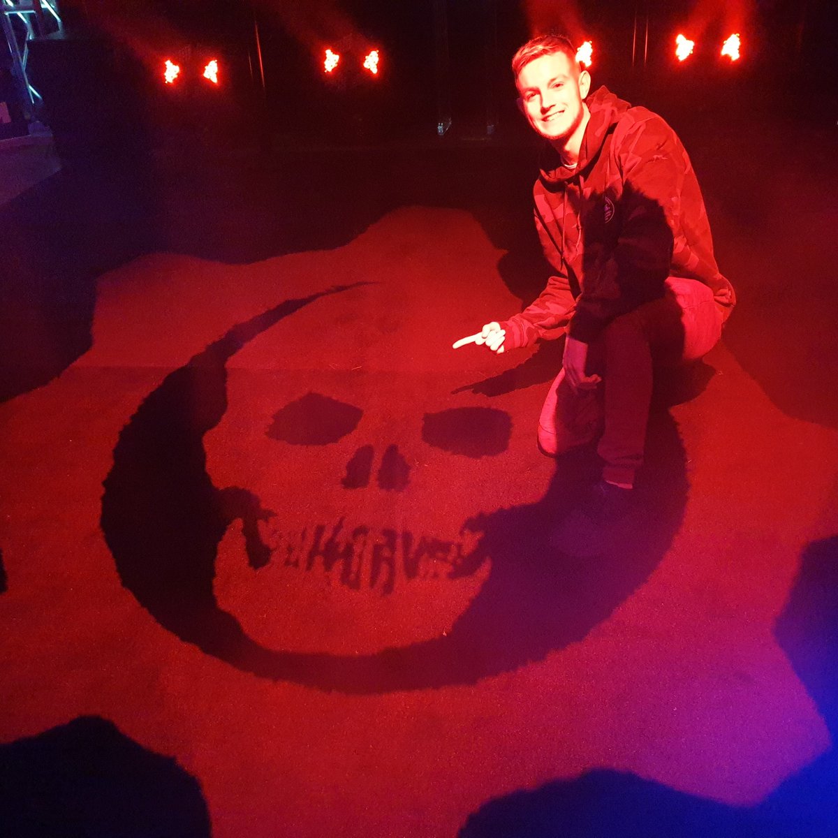 SASxSH4DOWZ's tweet photo. 🚨 10 YEARS ANNIVERSARY AS A GEARS OF WAR CONTENT CREATOR FULLTIME! 🚨

When I created my Youtube Channel at 17 years old in 2012 as a hobby to share my passion for the Gears of War franchise with News videos, I could have never imagined that decision alone would be the best thing I ever did & change the course of my life forever! ☺️🎮

I feel absolutely blessed that I got to spend my entire 20s playing Gears of War as my full time job for a living, travelling the world attending Gears of War Esports events across Europe to America making friends & memories for life that ill cherish forever! ✈️🌎

Opportunities to visit the Xbox UK HQ in London 2016, the Coalition Studio in Vancouver Canada 2019 to interviewing Cliff Bleszinski the Gears of War creator Ive definitely achieved some insane bucketlist moments! 🤯🫶  

Over 14 years of consistent Gears of War content, almost 3,000 Youtube videos & regular daily streams, its crazy to think that for the last 7 years we've been waiting for a New Gears of War game that despite views being at its lowest I never took a break, gave up or quit and now being 31 years old I've definitely learned alot about myself & the world around us. 🫡🙌

Ive had big Youtubers & streamers tell me who wants to be a Gears of War content creator but truthfully what is the purpose of life & our limited time on this rock flying through space if you aren't finding happiness in what ever you do! 💫🙏

When I first started making Gears of War videos I had three main goals of hitting 100,000 Subscribers, going full time & becoming the biggest name in Gears of War and were almost at 2 out of 3, my mission goal has always been to help Gears of War grow & I hope the name Shadowz means something & has had an impact on the series! 🔥💥

I want to say a massive thankyou to every single person that has ever watched or supported my content journey in any way, a huge shoutout to my amazing wifey Billie Bubba for always being my absolute rock behind the scenes & the Shadow Knights crew holding it down all these years later! ⚔️❤️

With Gears of War E Day Direct approaching in less than a week this is honestly likely the biggest opportunity of a life time & I cant wait to grind E Day content & enjoy this moment with you all, no matter if we continue another year or ten I have a feeling 2026 has the potential to be one of the best years yet! 👀😎🤯
