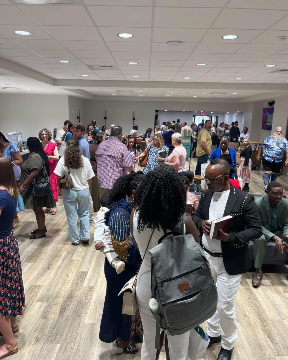 PaulSPurvis's tweet photo. I loved our @missionhill_ House of Prayer service this morning. May God continue to make us a House of Prayer for All Nations. #PrayLikeItMatters https://t.co/1ffYSte2lB