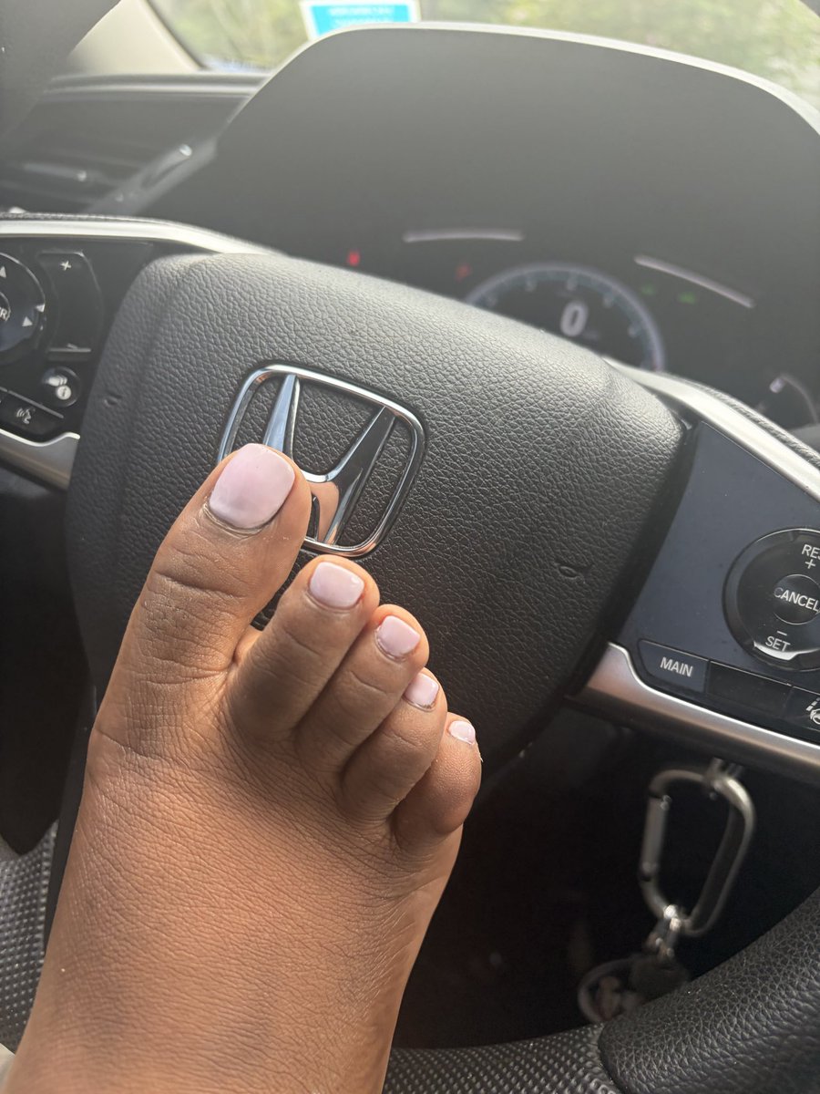 ToeSociety's tweet photo. Come suck on them daddy👀

#feetfetısh #feetworshi̇p #toefetish https://t.co/CRbf4IEdOE