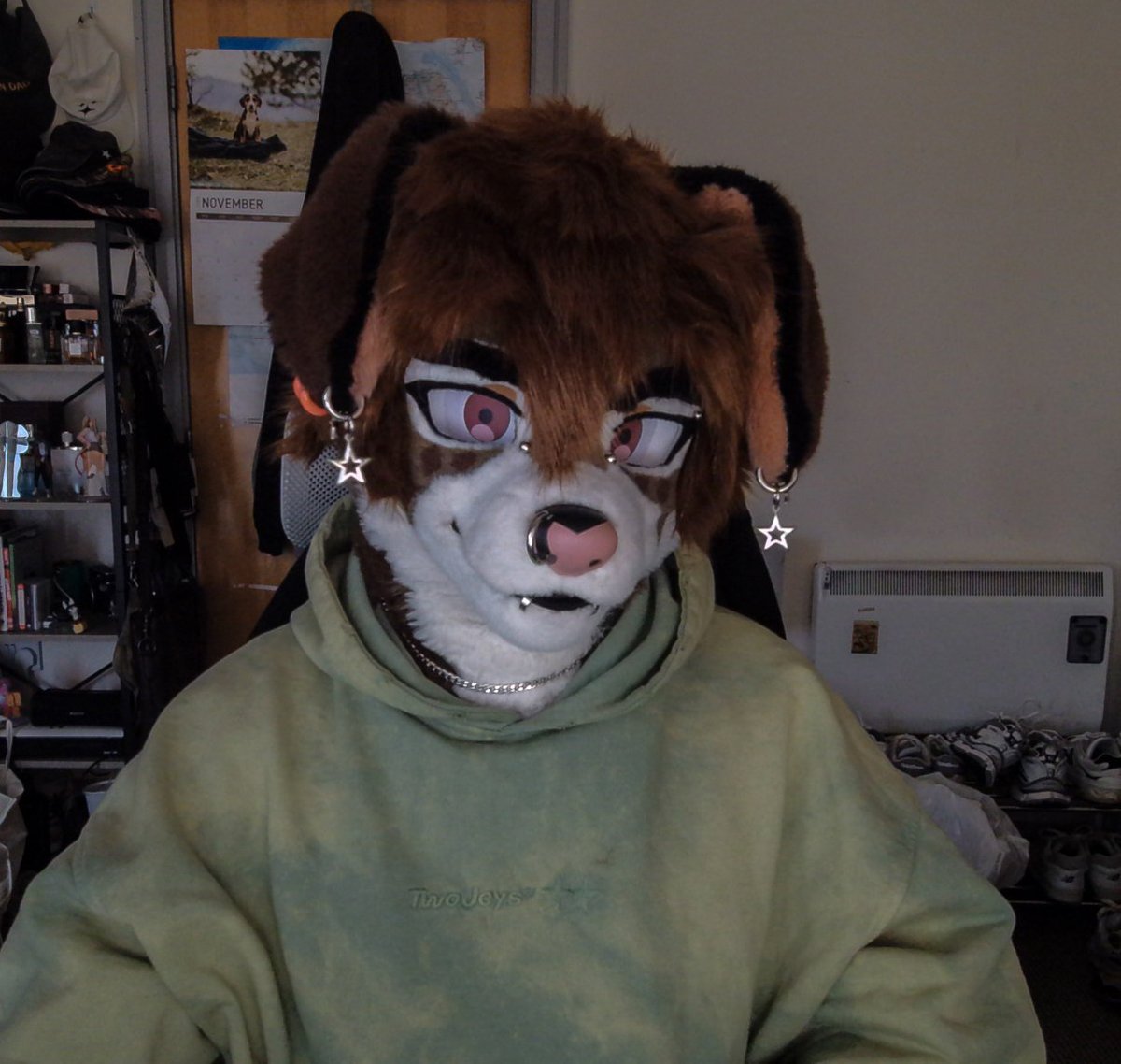 Sphere_Deer's tweet photo. Does anyone know how I can make a fursuit head like this? It's so slim and cute I need ittt https://t.co/AEit0HKr8H