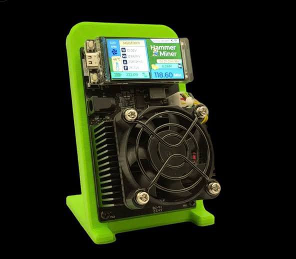 fecoxa's tweet photo. @infoSTFSTJ @Heliumdeploy @BlockStBoys Nao, ele usa a mineradora solo de doge chamada dc02 hammer miner https://t.co/AxTGgfleSN