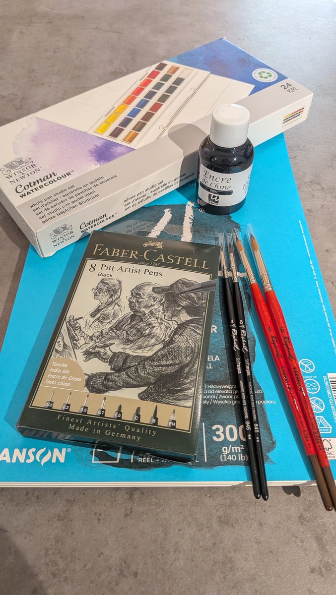 _Lynzel's tweet photo. I bought art stuff! 🎨

See you in a year to see whether I have given up after a week like all of the hobbies I started…

#Art #Watercolor https://t.co/A2ZyPIkLoU