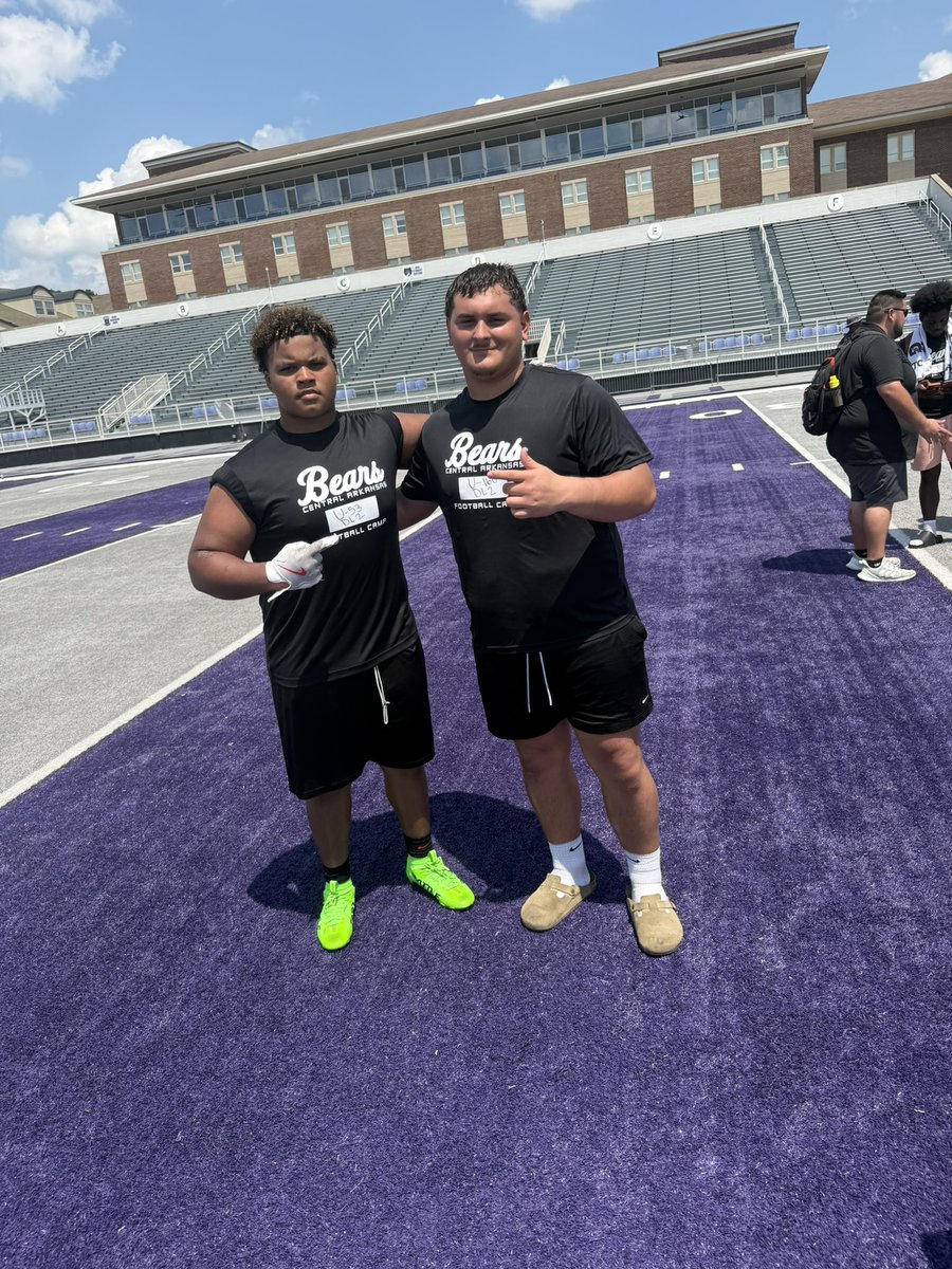 AlvaroRod99's tweet photo. Had a good prospect camp today @UCA_Football 
@PrepRedzoneAR @PrepRedzoneAR https://t.co/NNZO2uo4Ib