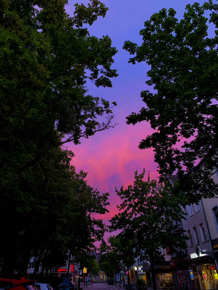Ar_dua's tweet photo. is there anything better than this sunset😫💕 https://t.co/DI5lYc5cGr