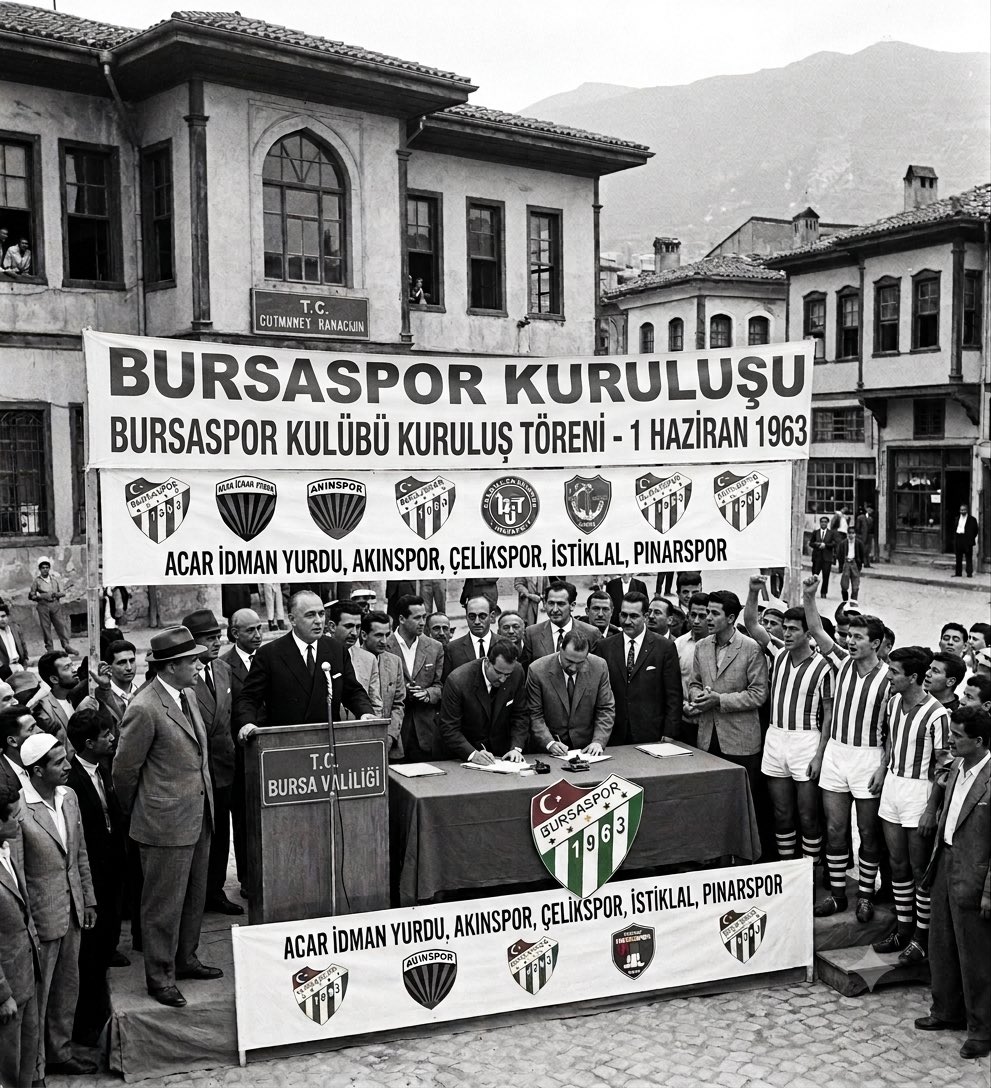 Gemlikbtd's tweet photo. Bir kulüpten fazlası, bir şehrin sevdası doğdu.

63 yıldır aynı arma, aynı renkler, aynı inanç… https://t.co/eC3qY13oRT