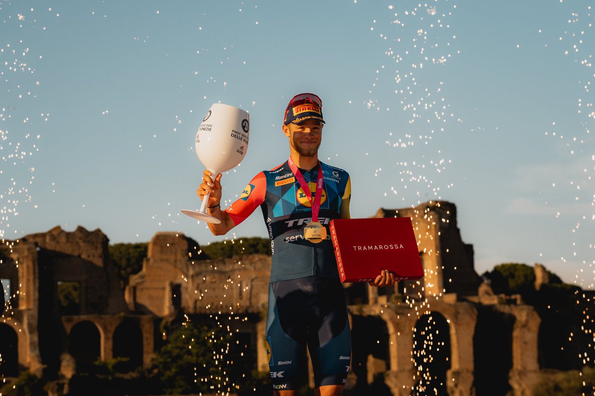 giroditalia's tweet photo. 𝐏𝐡𝐞𝐧𝐨𝐦𝐞𝐧𝐨𝐧𝐬 😉

𝐅𝐞𝐧𝐨𝐦𝐞𝐧𝐢 😉

📸 LaPresse | MirrorMedia | @tony_esnault

#GirodItalia | @Roma https://t.co/rTdAb2ESXF