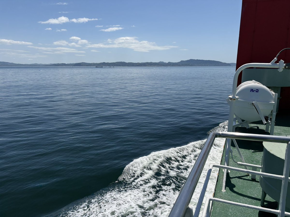 redfrog_note's tweet photo. お手軽に千葉南端へ。
首都高通って行くよりも
海を渡って行く方が遥かに楽ちん。
伊豆と違って南房総は人が少なく
静かな海を味わいたい人には
おすすめです。
東京湾フェリーは車も一緒に乗せられて
便利なことこの上ない。 https://t.co/o4oznNLwcn
