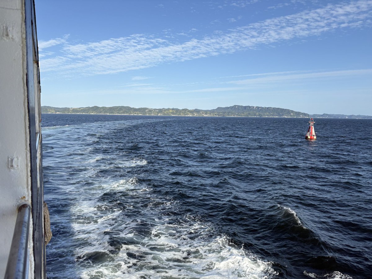 redfrog_note's tweet photo. お手軽に千葉南端へ。
首都高通って行くよりも
海を渡って行く方が遥かに楽ちん。
伊豆と違って南房総は人が少なく
静かな海を味わいたい人には
おすすめです。
東京湾フェリーは車も一緒に乗せられて
便利なことこの上ない。 https://t.co/o4oznNLwcn