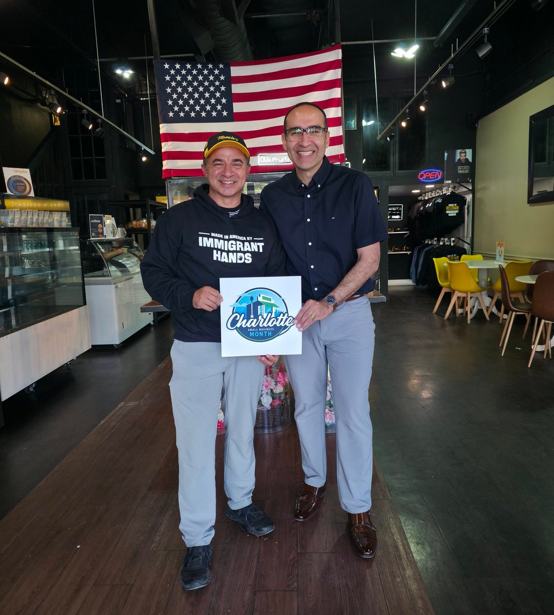 JoseDAlvarez's tweet photo. Closing out #31DaysofBiz energized and hopeful after a month full of celebrations and support for entrepreneurship in Charlotte and beyond along with so many good people and organizations doing good work! https://t.co/qOd3BVM1fw