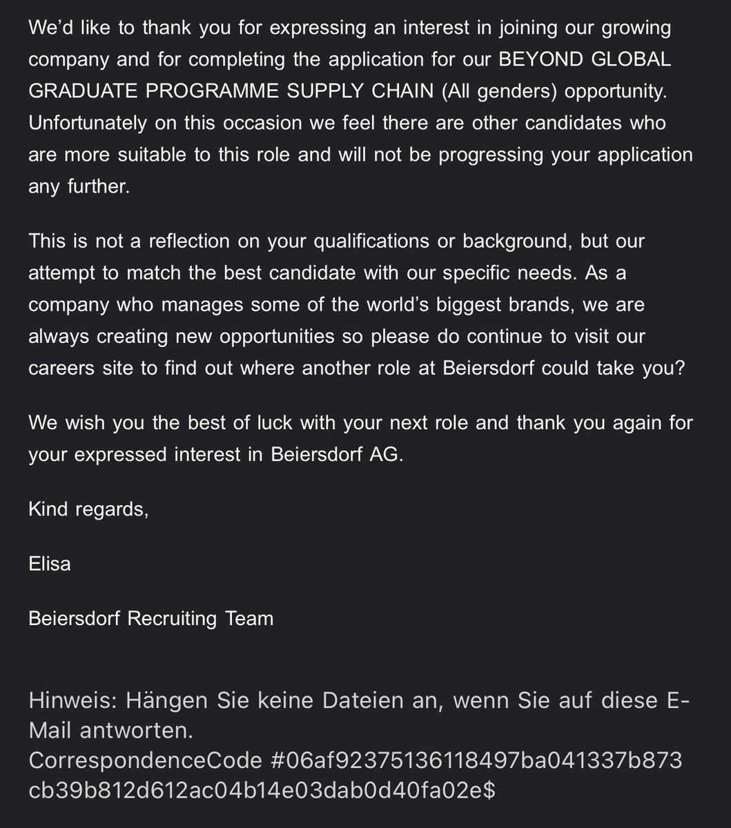 Manarmissy's tweet photo. Pure Heartbreak.. https://t.co/EDroi1SWyT