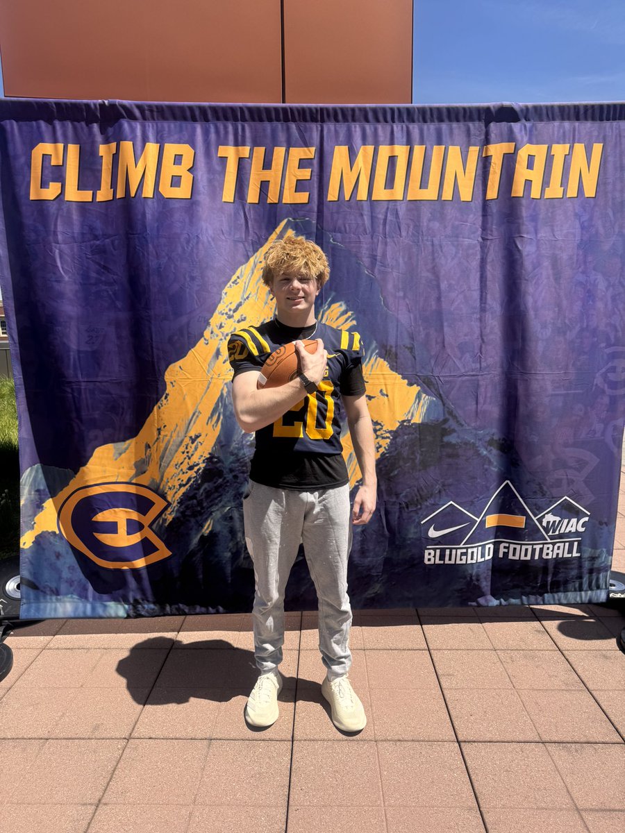maxsweet8_'s tweet photo. Had a great time at @UWECFootball Junior day! Thank you @CoachGrayvold for inviting me! Can’t wait for future conversations. https://t.co/zIozXpZg1O