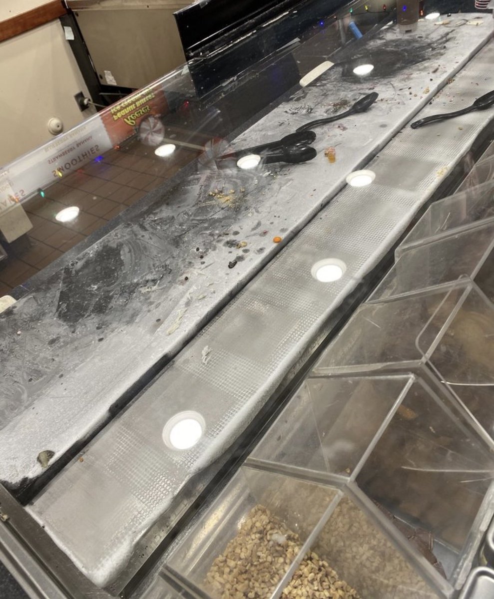 dmbrea's tweet photo. @ColdStone place on 28 dr Phoenix, is disgusting &amp; should be shut down. No o e wears hair nets or gloves, bathrooms have no signs on door, no paper towels, no seat liners, no handwashing soap, place stinks &amp; dirty. Awful place https://t.co/dYGKcQy3rp